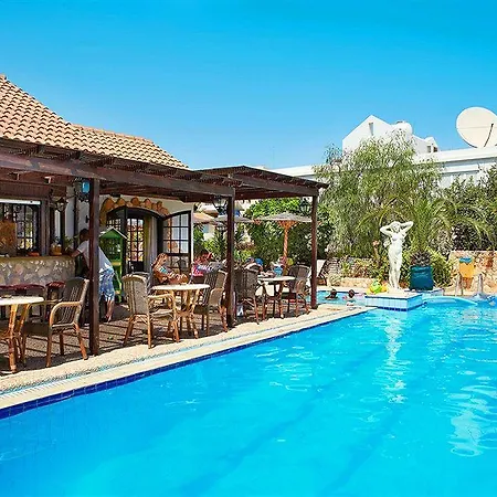 Anais Bay 3*