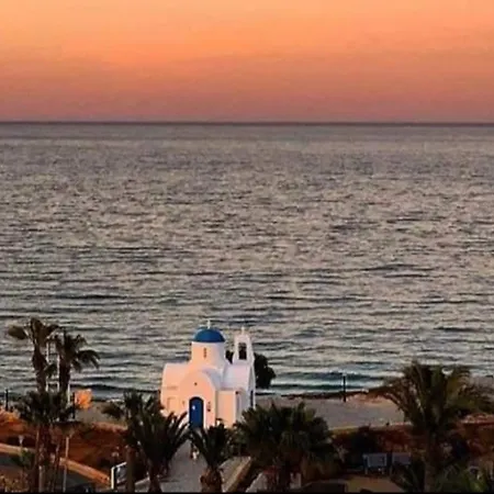 Anais Bay 3*